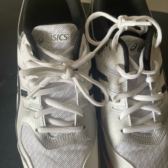 ASICS black and white 9.5 women’s - Picture 6 of 9